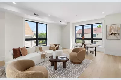17 Holmes #2R, Quincy, MA 02171 - Photo 1