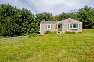 14 Echo Valley Dr, Hampden, MA 01036 - Photo 2