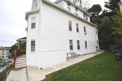 62 Westminster Street, Worcester, MA 01605 - Photo 2