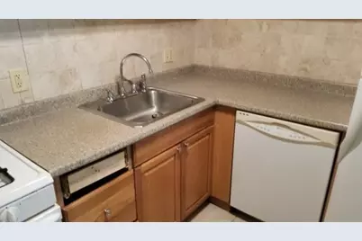 9 Longwood Dr #4, Andover, MA 01810 - Photo 4