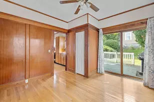 272 Shaw St, Lowell, MA 01851 - Photo 8