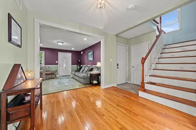 11 Pilgrim Rd, Woburn, MA 01801 - Photo 12