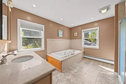 11 Pilgrim Rd, Woburn, MA 01801 - Photo 16
