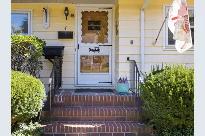 4 Oakhurst Rd, Beverly, MA 01915 - Photo 2