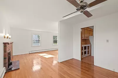 21 Goldsmith Ave, Beverly, MA 01915 - Photo 8