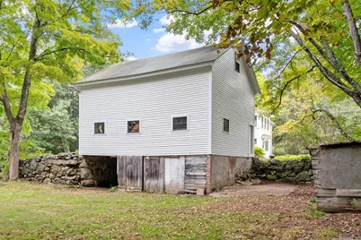 95 Mill Street, Dunstable, MA 01827 - Photo 2