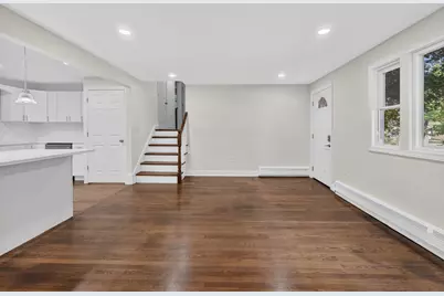 251 Winn St, Burlington, MA 01803 - Photo 6