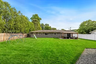 19 Amherst Road, Beverly, MA 01915 - Photo 32