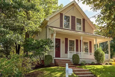 4 Highland Ave, Stoneham, MA 02180 - Photo 2