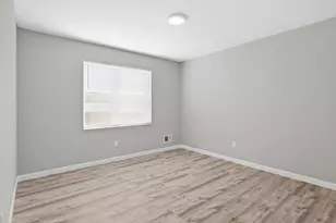 61 Parker St, Springfield, MA 01151 - Photo 8