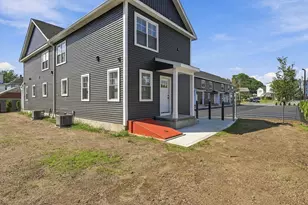 61 Parker St, Springfield, MA 01151 - Photo 10