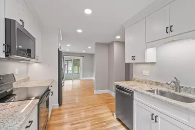 323 Pearl St, Gardner, MA 01440 - Photo 10