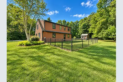 36 Log Plain Rd, Greenfield, MA 01301 - Photo 4