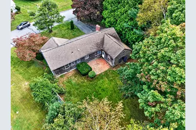 36 Beechwood Dr, Dartmouth, MA 02748 - Photo 10