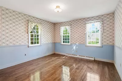148 Falmouth Rd, West Springfield, MA 01089 - Photo 4