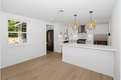 33 Cheryl Ln, Holliston, MA 01746 - Photo 4