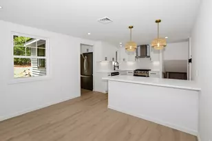 33 Cheryl Ln, Holliston, MA 01746 - Photo 4