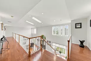 35 Striper Cir, Dartmouth, MA 02747 - Photo 16