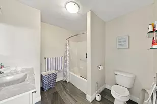 35 Striper Cir, Dartmouth, MA 02747 - Photo 22