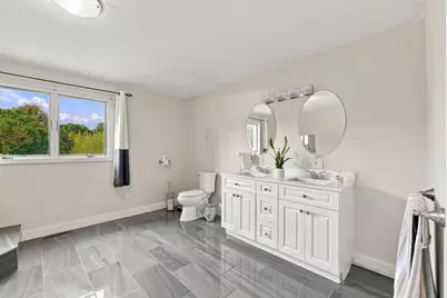 35 Striper Cir, Dartmouth, MA 02747 - Photo 12