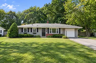 122 Elsie Rd, Brockton, MA 02302 - Photo 1