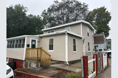 397 Mechanic St, Leominster, MA 01453 - Photo 1