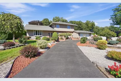 105 Higher Brook Dr, Ludlow, MA 01056 - Photo 1