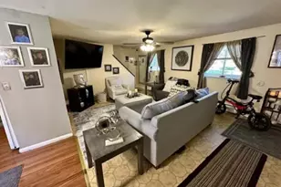 205 Bishop Dr, Framingham, MA 01702 - Photo 4