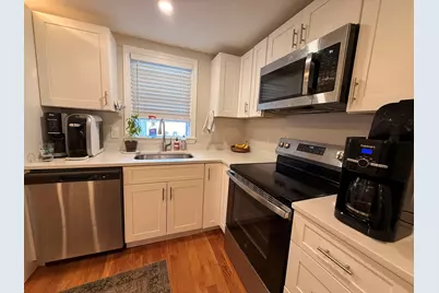 26-28 Hamilton Rd #26, Wakefield, MA 01880 - Photo 4