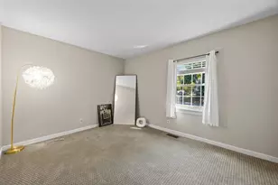 202 Windsor Dr, Framingham, MA 01701 - Photo 20