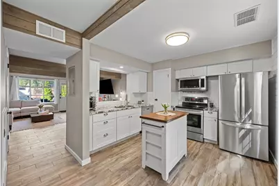 202 Windsor Drive #202, Framingham, MA 01701 - Photo 10