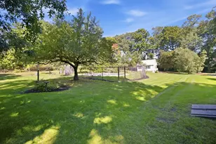 35 Forest St, Stoneham, MA 02180 - Photo 40