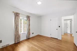 35 Forest St, Stoneham, MA 02180 - Photo 18