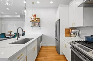 81 Homes Ave, Boston, MA 02122 - Photo 8