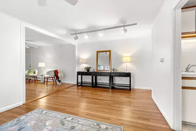 26 Summer St #5, Marblehead, MA 01945 - Photo 8