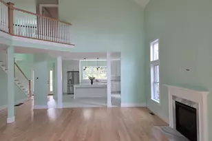 102 Highland St, Concord, MA 01742 - Photo 8