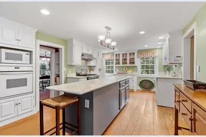 44 Andover St, North Andover, MA 01845 - Photo 4