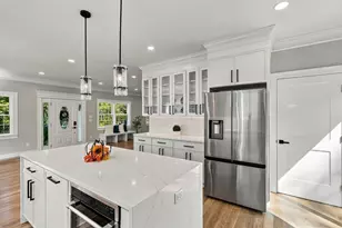 91 High, Upton, MA 01568 - Photo 6