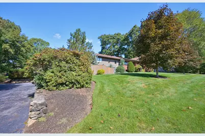 29 Sayles Hill Rd, Lincoln, RI 02838 - Photo 4