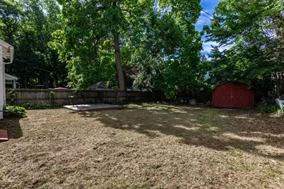 34 Parkwood Street, Springfield, MA 01108 - Photo 32