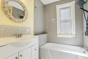 34 Parkwood St, Springfield, MA 01108 - Photo 16