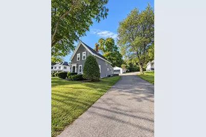 54 Whitehall Rd, Amesbury, MA 01913 - Photo 4