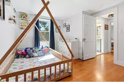 300 Parkland Ave, Lynn, MA 01905 - Photo 20