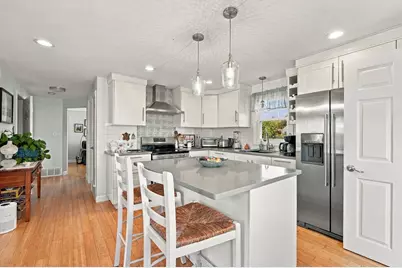 25 Bellevue St, New Bedford, MA 02744 - Photo 4