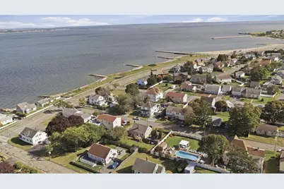25 Bellevue St, New Bedford, MA 02744 - Photo 30