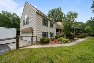 133 Killiney Woods, Millville, MA 01529 - Photo 4