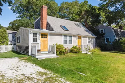 14 Nickerson Street, Falmouth, MA 02536 - Photo 2