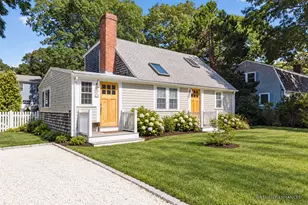 14 Nickerson St, Falmouth, MA 02536 - Photo 1