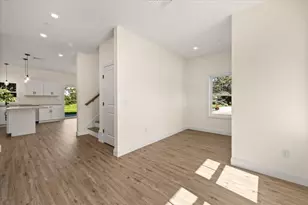 65 Wales St, Taunton, MA 02780 - Photo 6