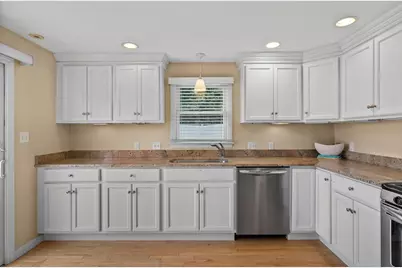 411 Newport Road, Hull, MA 02045 - Photo 8